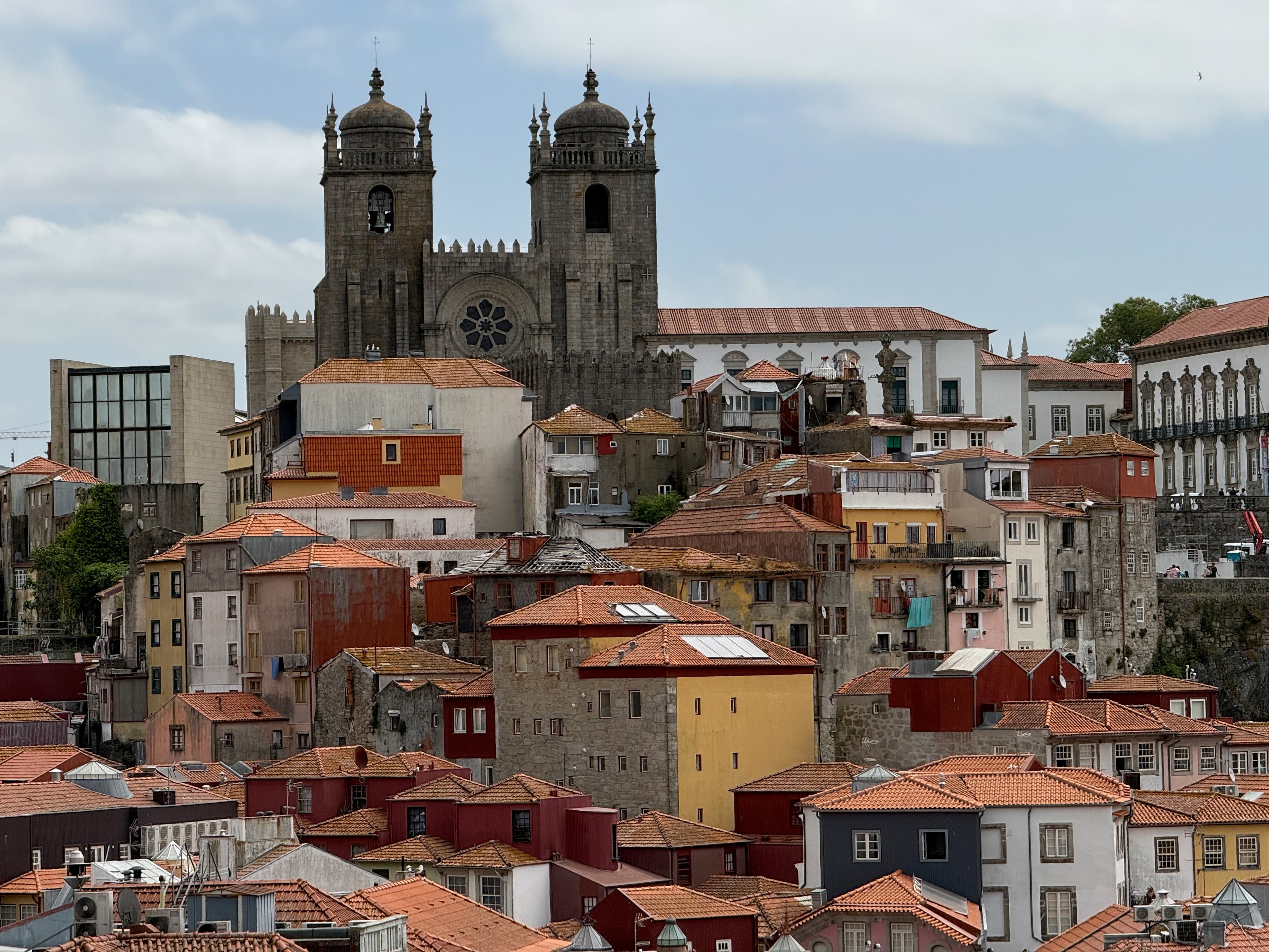 The breathtaking view from the lookout point, with the twin towers of Porto Cathedral watching over the city.
